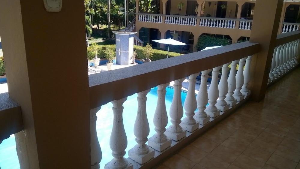 Hotel Carara Camaronal Exterior photo